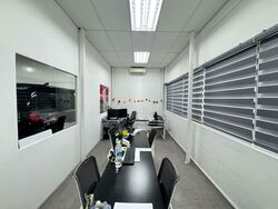 Carros Centre (D25), Factory #544617971